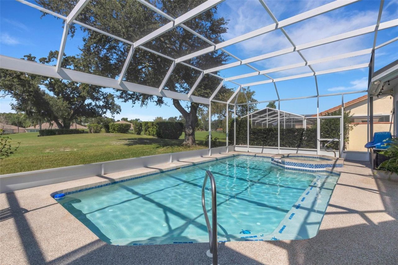 4806 Peridia Boulevard E, Bradenton, FL 34203 Photo