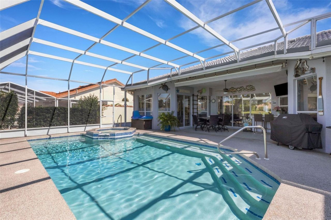 4806 Peridia Boulevard E, Bradenton, FL 34203 Photo
