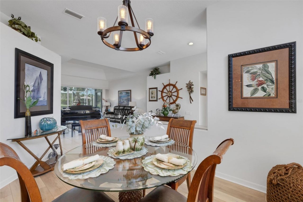 4806 Peridia Boulevard E, Bradenton, FL 34203 Photo