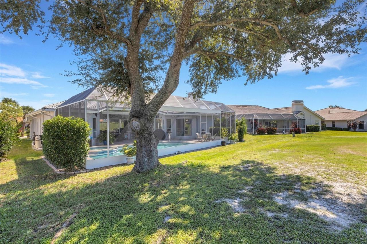 4806 Peridia Boulevard E, Bradenton, FL 34203 Photo