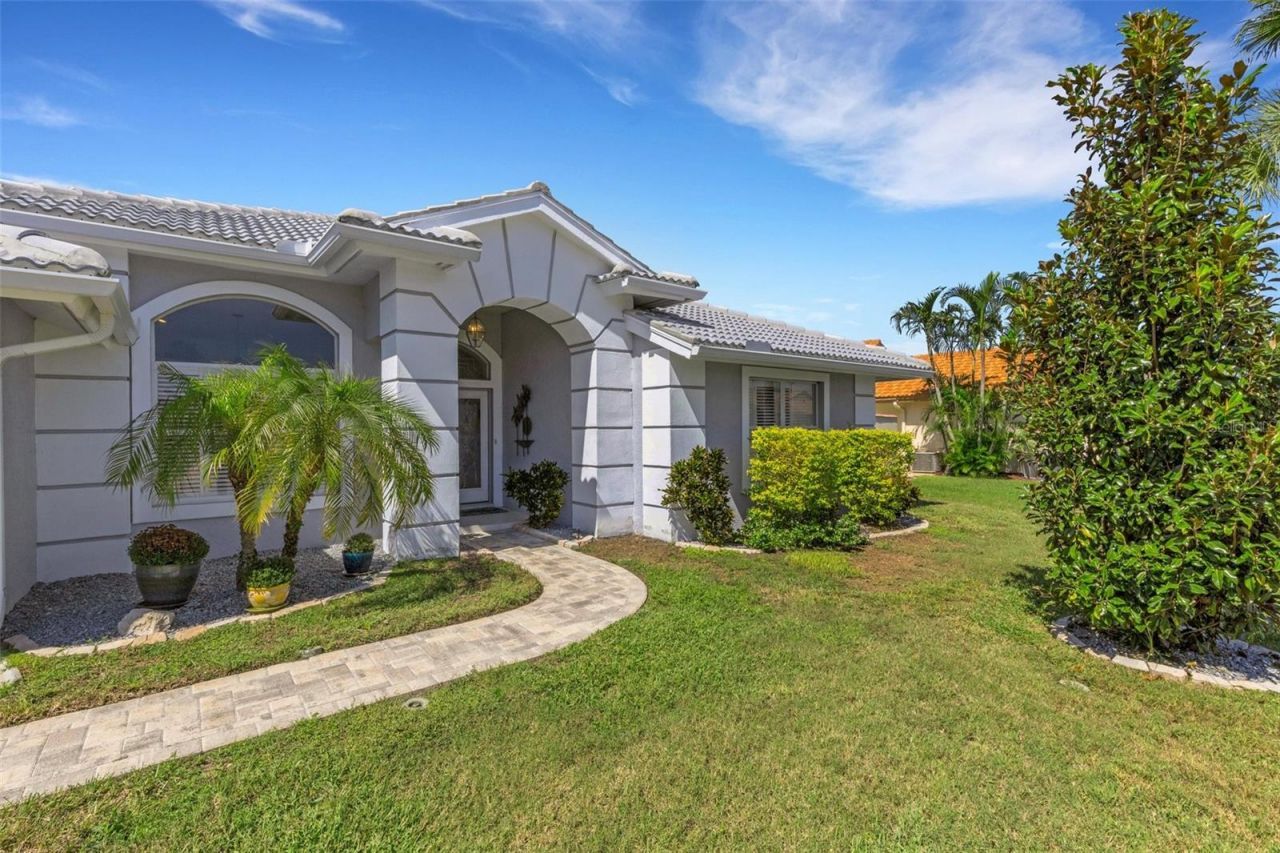 4806 Peridia Boulevard E, Bradenton, FL 34203 Photo