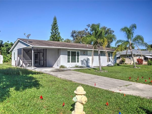 493 DORCHESTER STREET , PORT CHARLOTTE, FL 33954