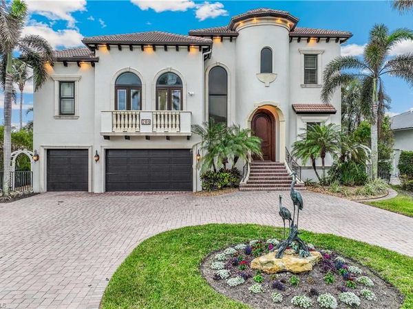280 Egret AVE , NAPLES, FL 34108