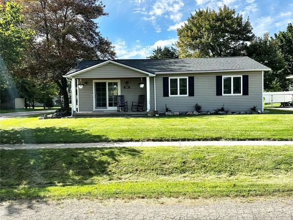 201 Bloomingdale Street , Fenton, Mi 48430