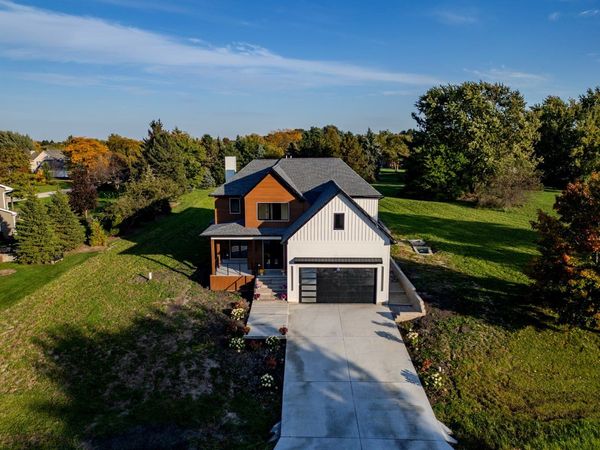 178 Meadowlark Drive , Hawthorn Woods, IL 60047