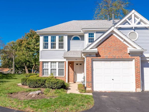53 Winding Run Lane, Unit 53, Streamwood, IL 60107