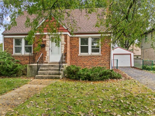 10104 S Kildare Avenue , Oak Lawn, IL 60453