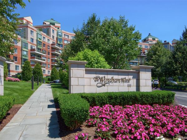 111 Cherry Valley Avenue , Unit 420, Garden City, NY 11530