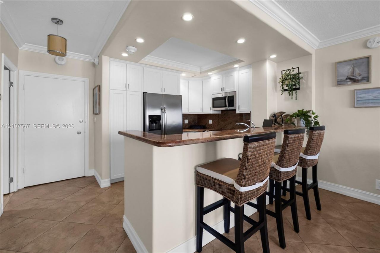 133 N Pompano Beach Blvd , Unit PH-6, Pompano Beach, FL 33062 Photo