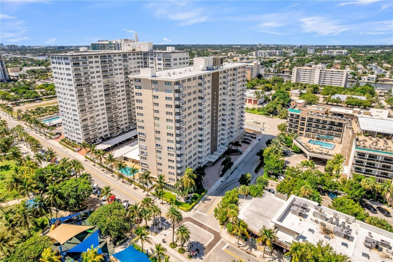 133 N Pompano Beach Blvd , Unit PH-6, Pompano Beach, FL 33062 Photo