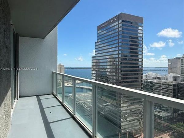 500 Brickell Ave , Unit 2808, Miami, FL 33131