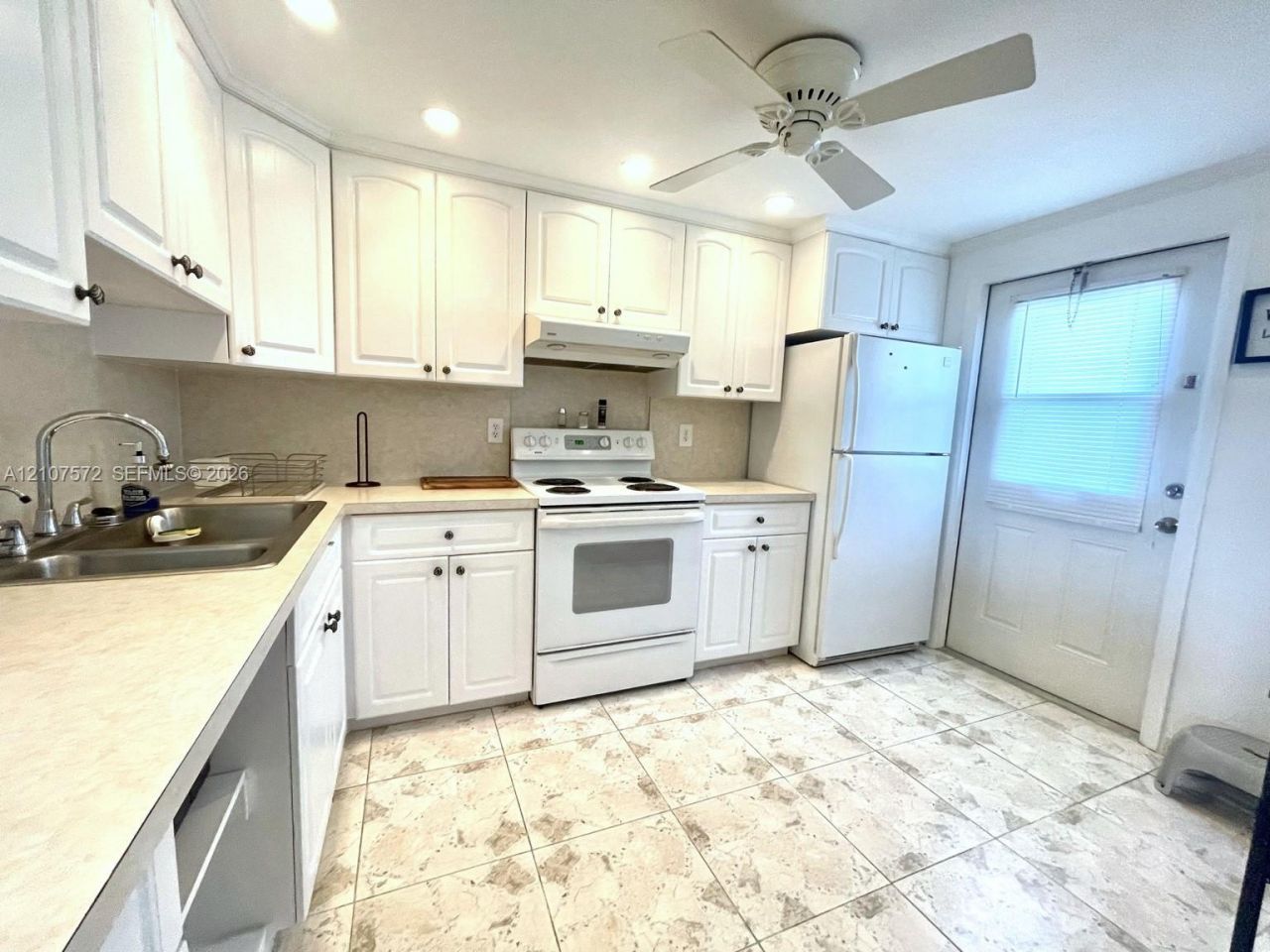 1425 Atlantic Shores Blvd , Unit 501, Hallandale Beach, FL 33009 Photo