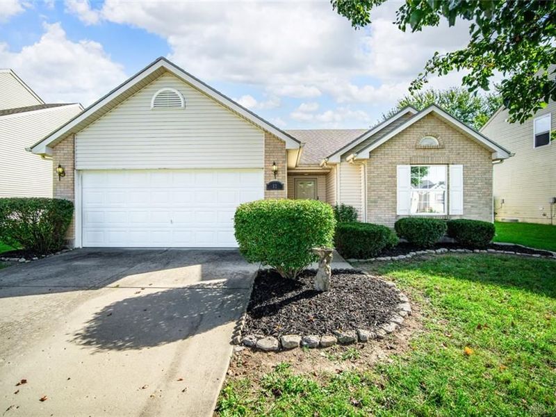 32 Hawkins Court, Germantown, OH 45327 Photo 1
