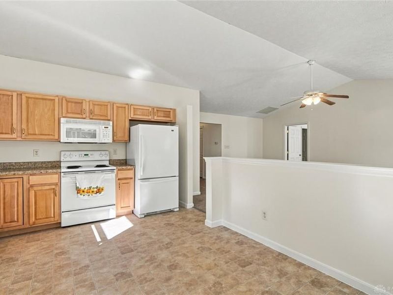 32 Hawkins Court, Germantown, OH 45327 Photo 7