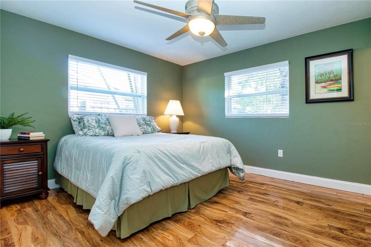 5745 Savannah Drive, Sarasota, FL 34231 Photo
