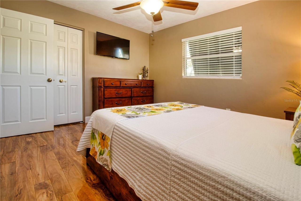 5745 Savannah Drive, Sarasota, FL 34231 Photo