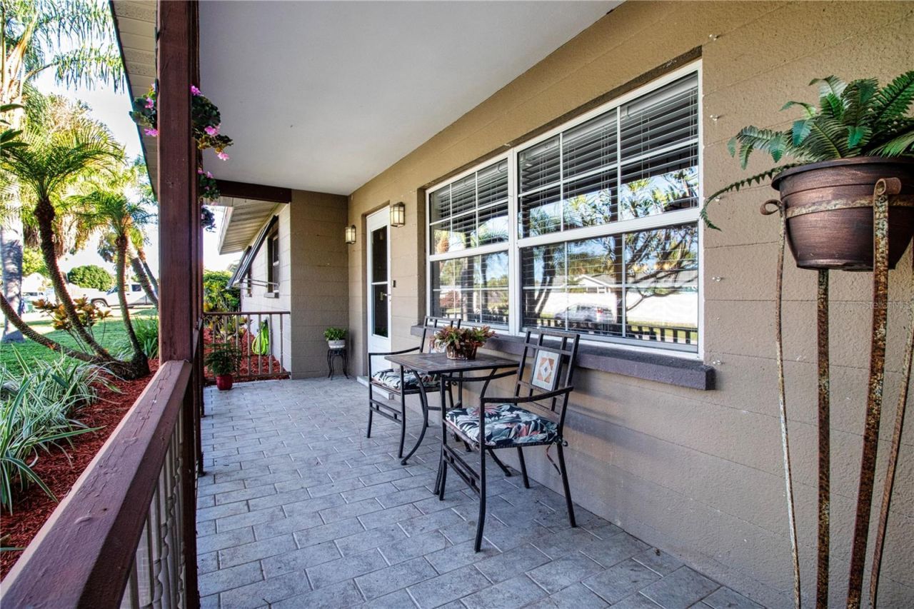 5745 Savannah Drive, Sarasota, FL 34231 Photo