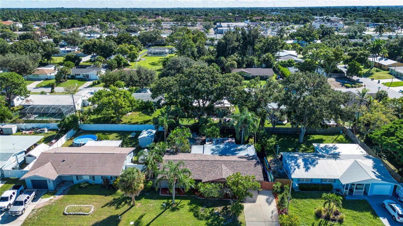 5745 Savannah Drive, Sarasota, FL 34231 Photo