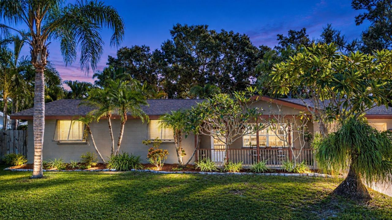 5745 Savannah Drive, Sarasota, FL 34231 Photo