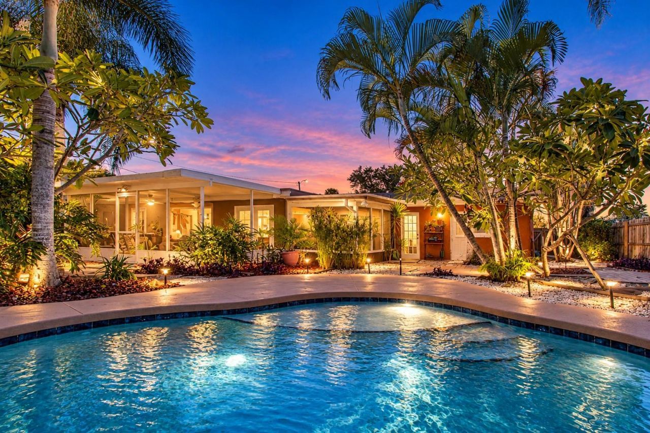 5745 Savannah Drive, Sarasota, FL 34231 Photo