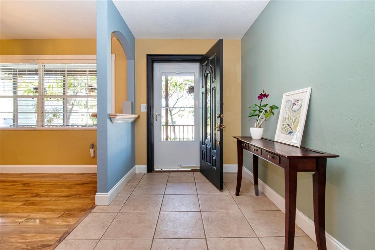 5745 Savannah Drive, Sarasota, FL 34231 Photo