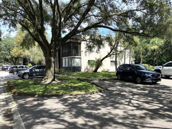 11703 RAINTREE VILLAGE BOULEVARD , Unit B, TEMPLE TERRACE, FL 33617