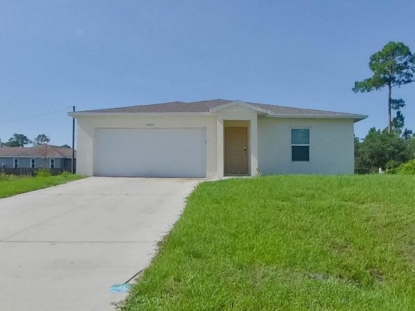4204 E 5TH STREET , LEHIGH ACRES, FL 33972