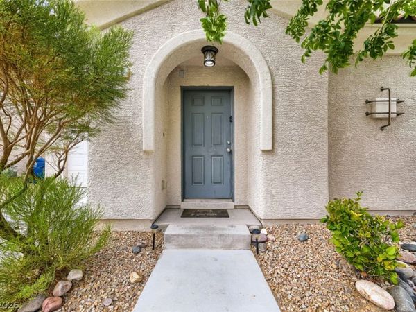 676 Haunts Walk Avenue , Las Vegas, NV 89178