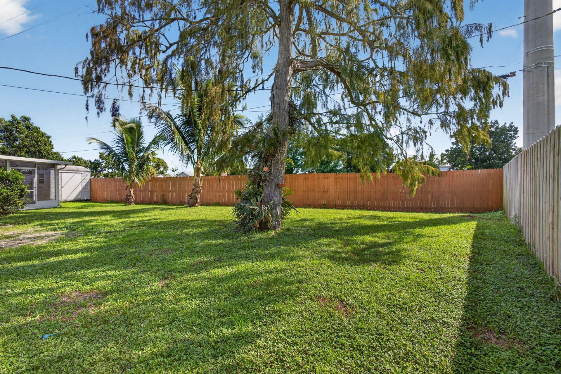 446 E Shadyside Circle, West Palm Beach, FL 33415 Photo