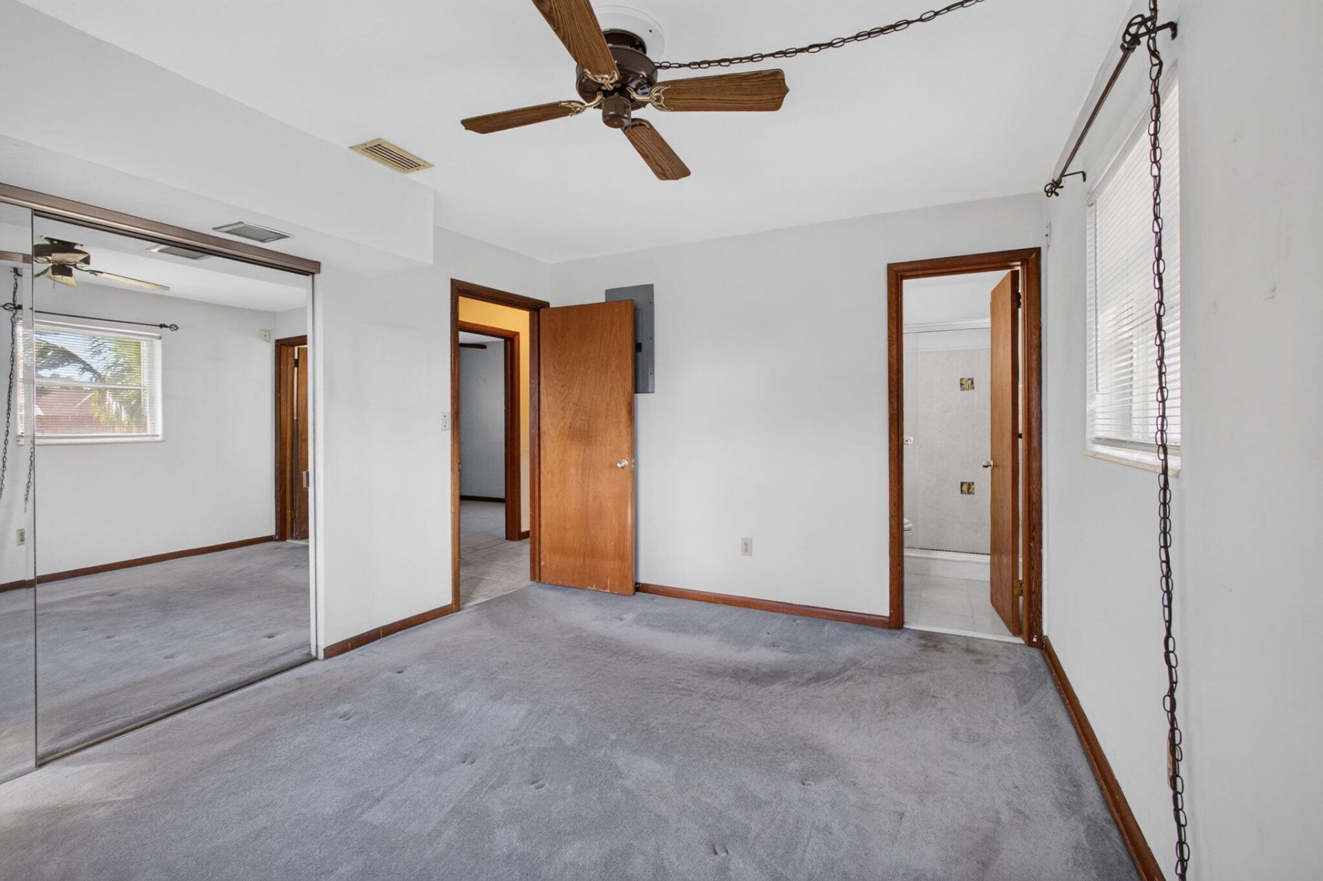446 E Shadyside Circle, West Palm Beach, FL 33415 Photo