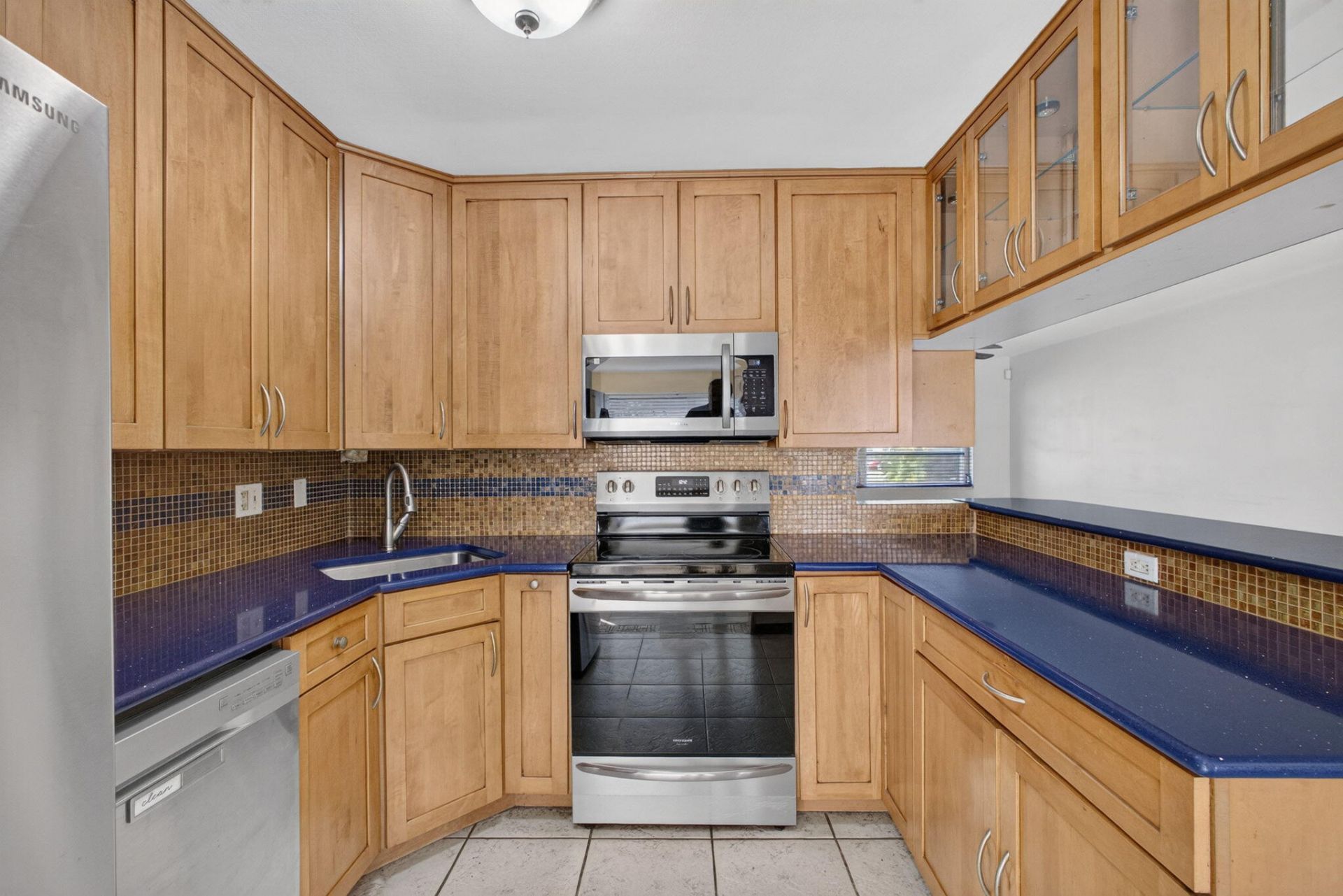 446 E Shadyside Circle, West Palm Beach, FL 33415 Photo