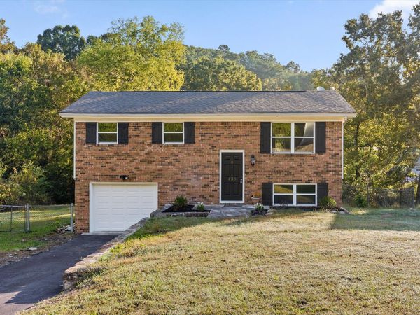 433 Sevier Street, Hixson, TN 37343