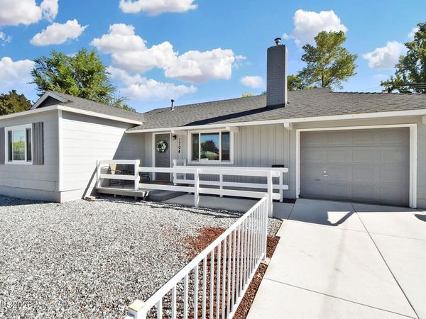 1704 Probasco Way, Sparks, NV 89431