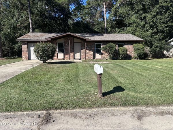 1808 Timber Lane, Gautier, MS 39553