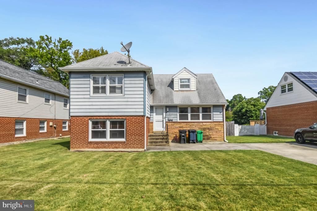 2512 AVALON PLACE, HYATTSVILLE, MD 20783