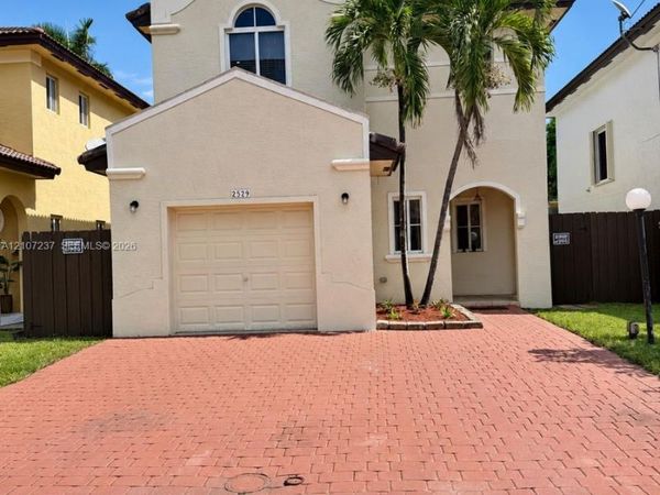 2529 NE 41st Ter , Homestead, FL 33033