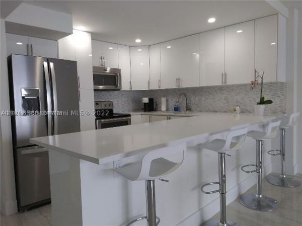 5701 Collins Ave , Unit 1507, Miami Beach, FL 33140