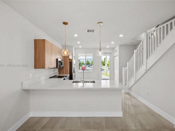10270 NW 66th St , Unit 110, Doral, FL 33178