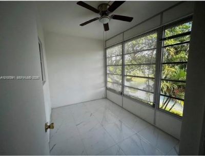 5003 NW 35th St, Unit 506, Lauderdale Lakes, FL 33319 Photo
