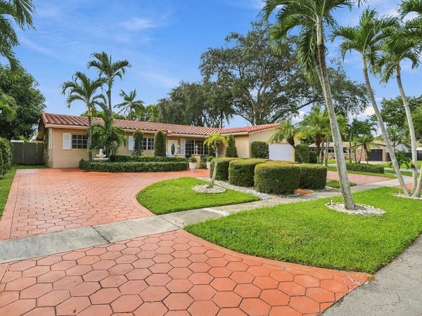 8670 NW 19TH Street, Pembroke Pines, FL 33024