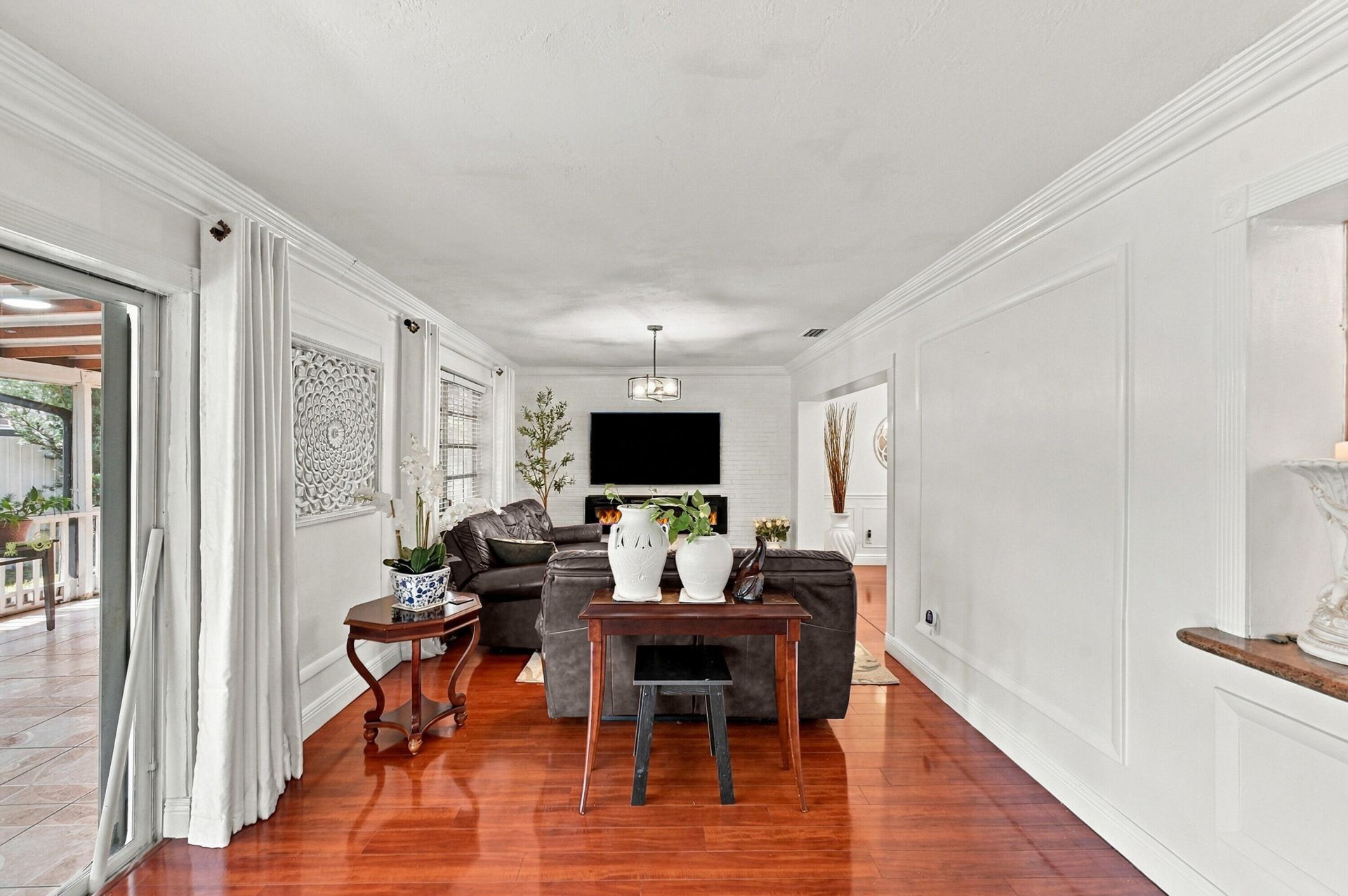 8670 NW 19th Street, Pembroke Pines, FL 33024 Photo