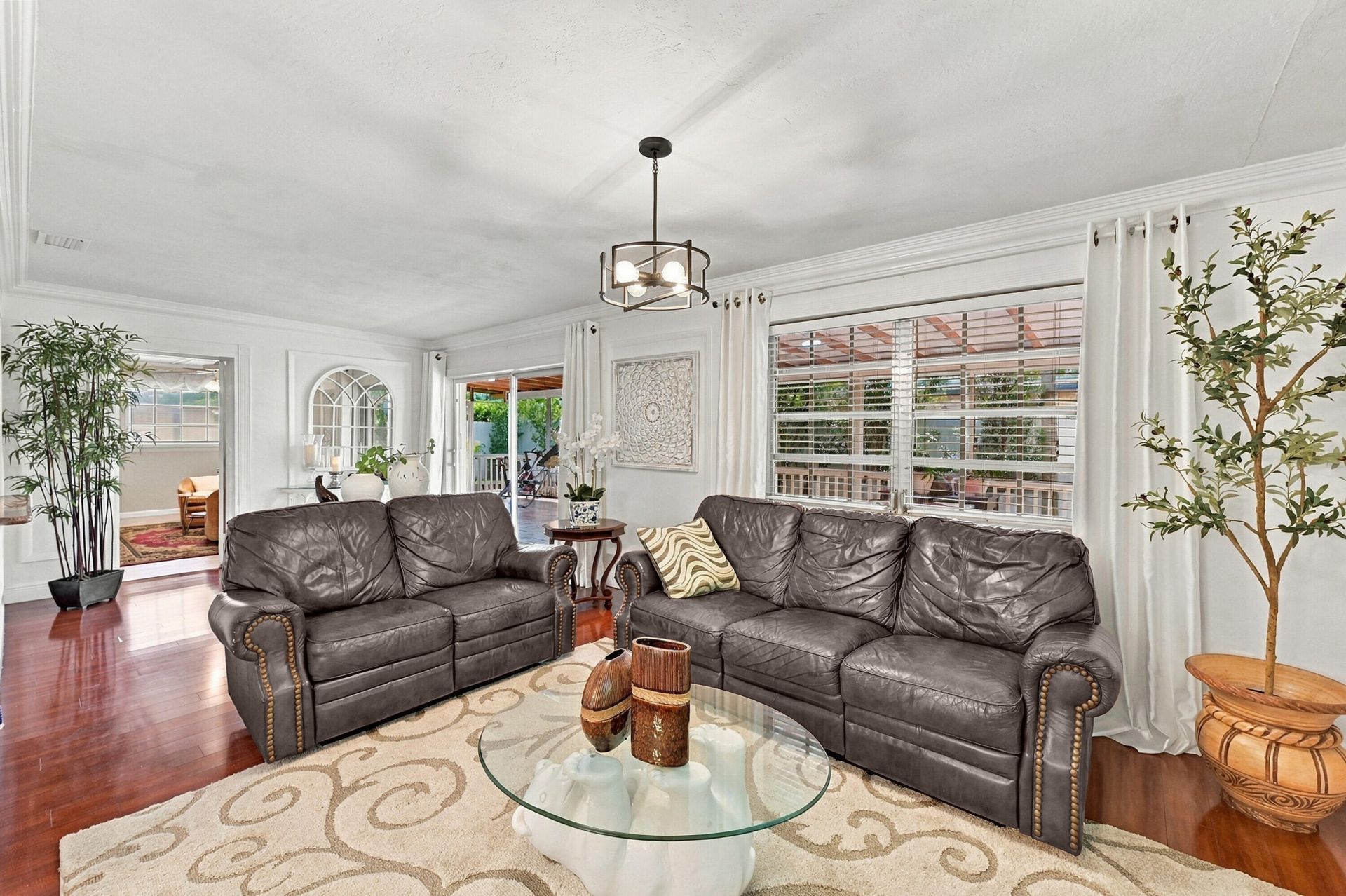 8670 NW 19th Street, Pembroke Pines, FL 33024 Photo
