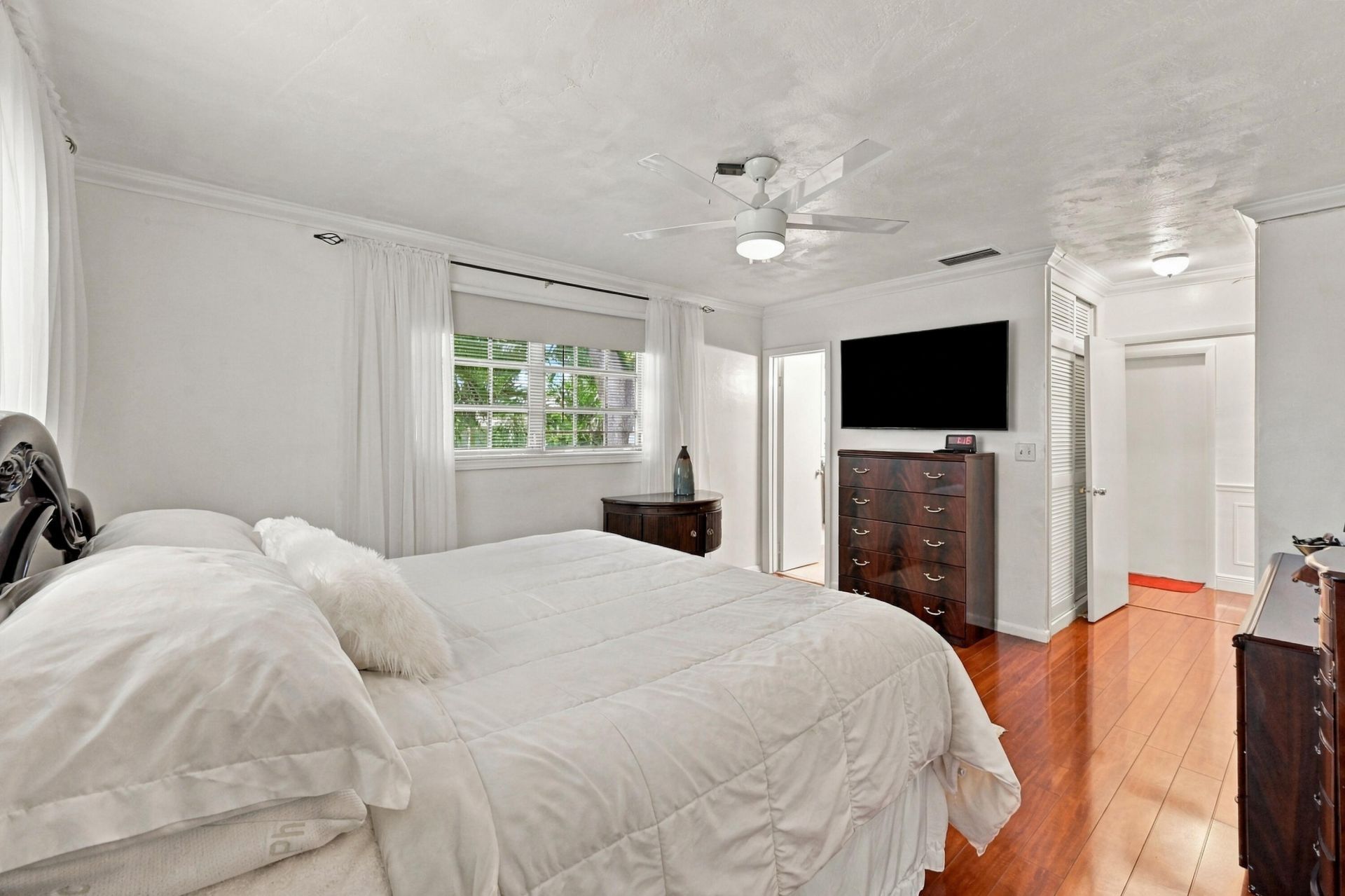 8670 NW 19th Street, Pembroke Pines, FL 33024 Photo
