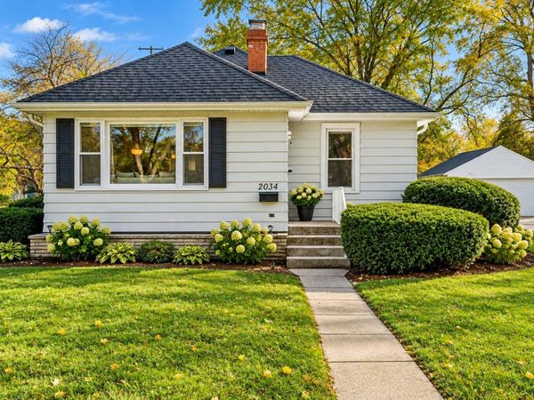 2034 Miles Avenue, Kalamazoo, MI 49001