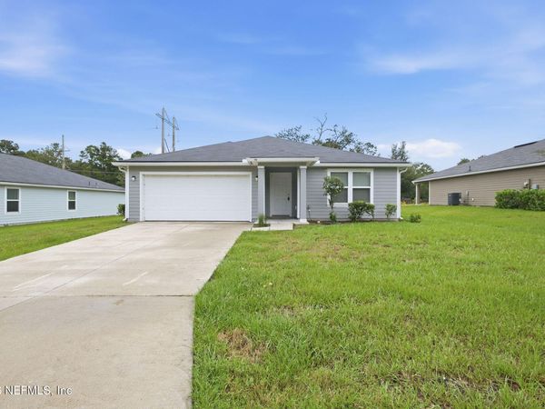 8700 KAYE Lane, Jacksonville, FL 32222