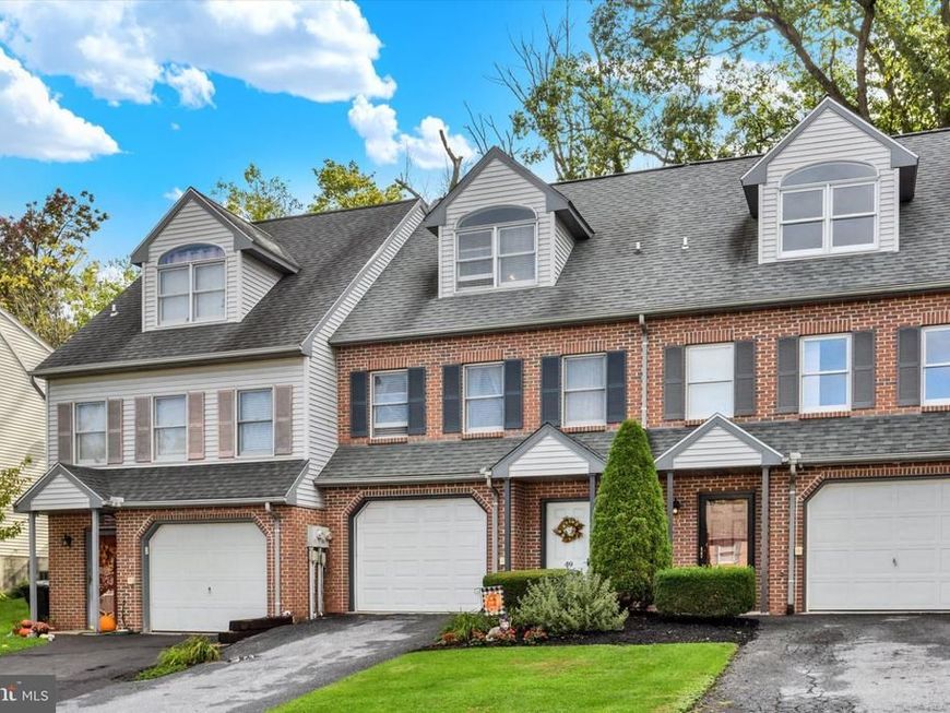 49 Ironstone Drive, Elizabethtown, PA 17022 Main Photo