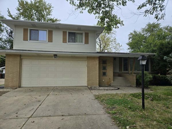845 N Rainbow Drive , Glenwood, IL 60425