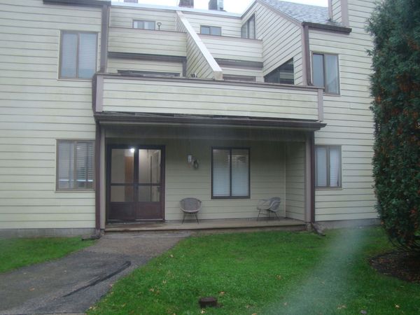 3334 Berwyn Avenue, Unit 120, North Chicago, IL 60064