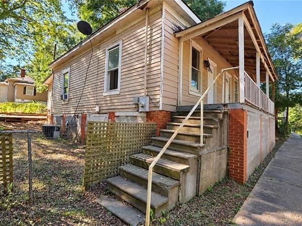 5 Magnolia Street , Covington, GA 30014