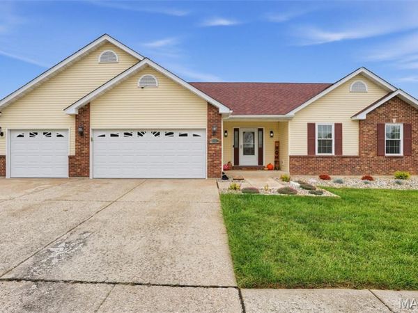 312 Waggoner Boulevard , Elsberry, MO 63343